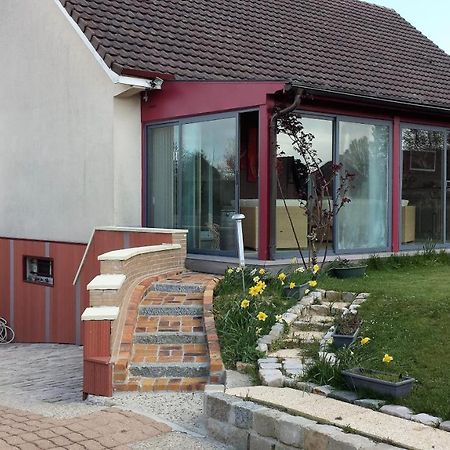 3 Chambres Privees Dans Un Jardin D'Hiver, Garage Voiture, Velos, Motos Tourville-sur-Arques Exterior foto